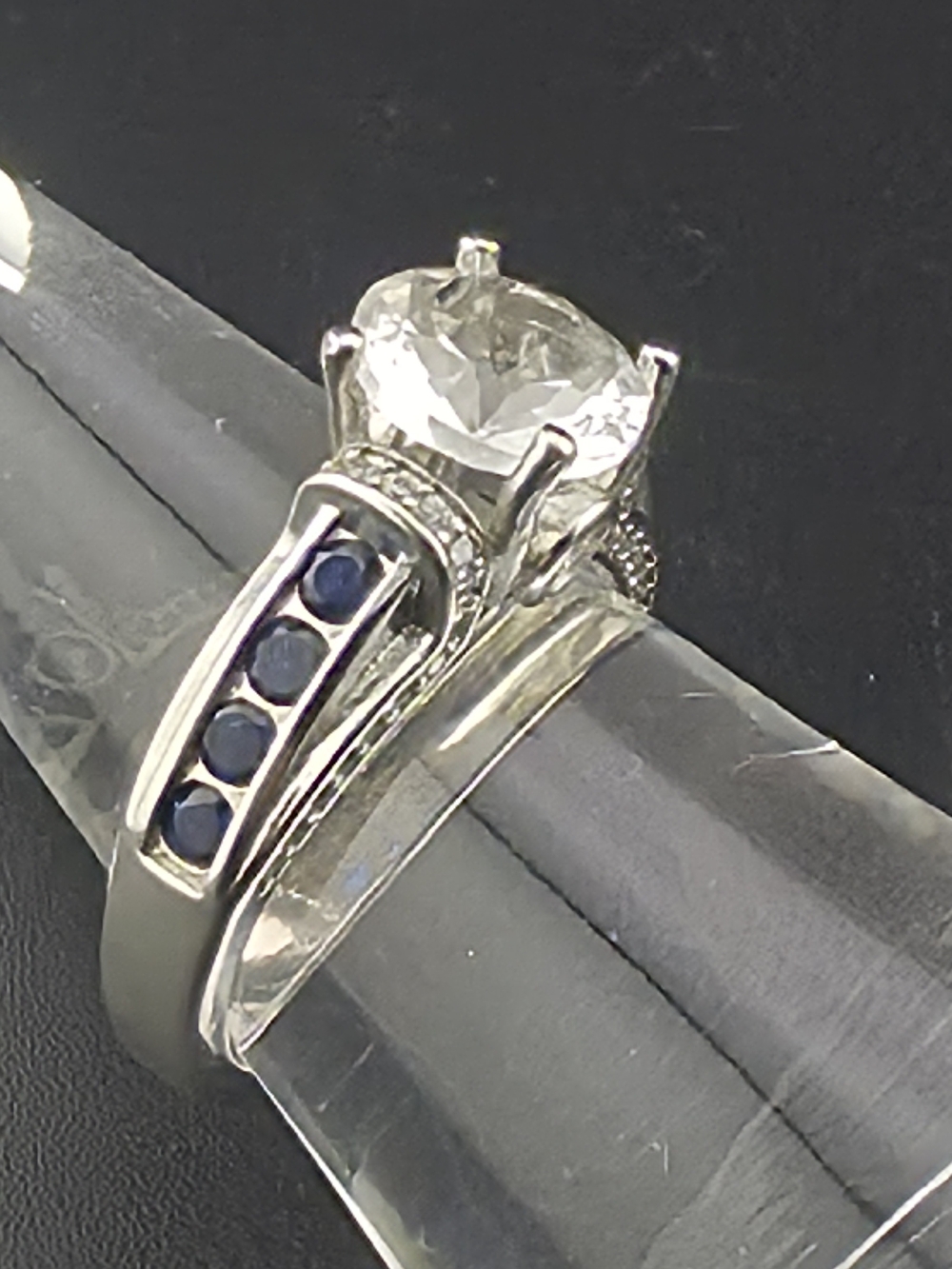 Elegant Size 8 Engaement Ring Blue White Crystal Statement